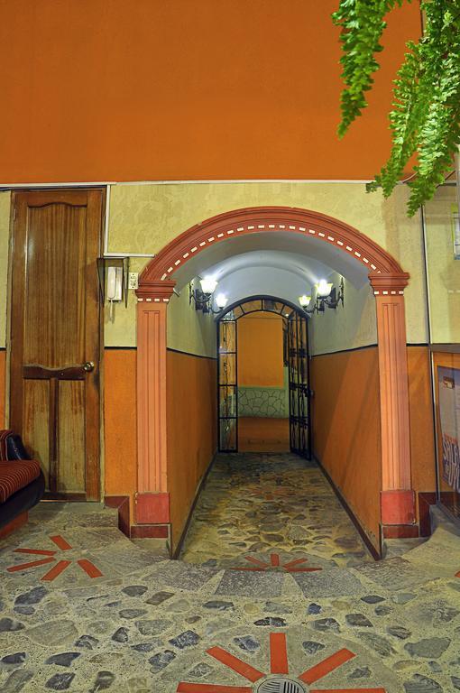 Hotel Fuentes La Paz Exteriör bild