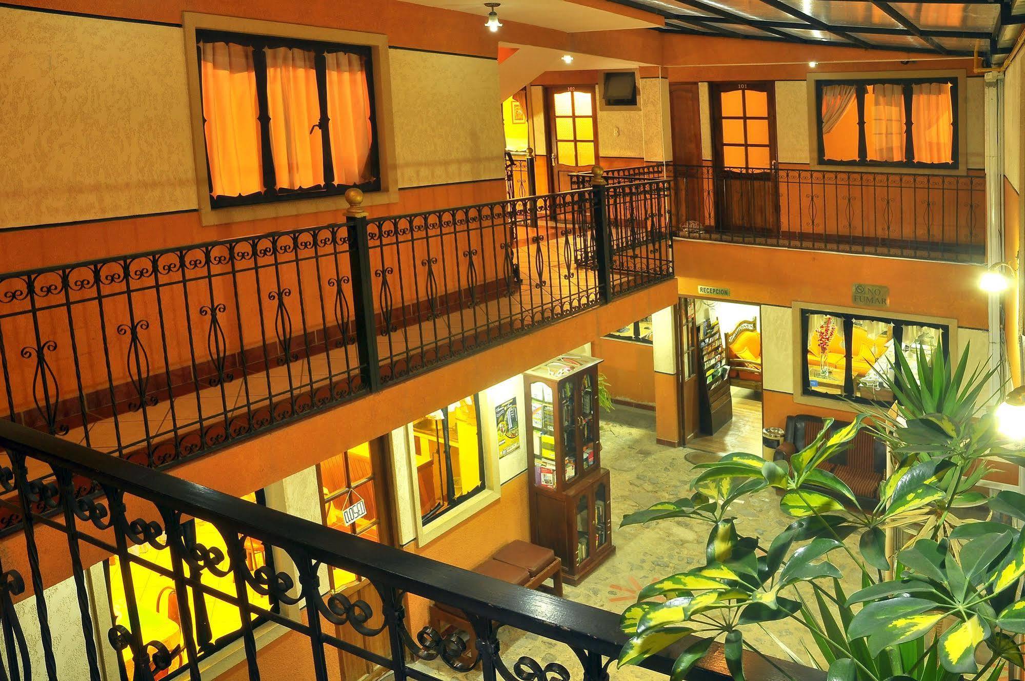 Hotel Fuentes La Paz Exteriör bild